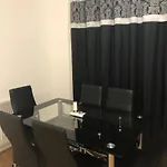 Luxury Kingsize Bedroom With Private Bathroom